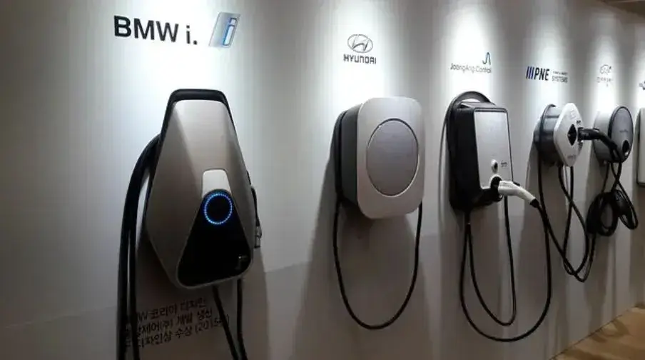 3 Different Levels of BMW Chargers are Available