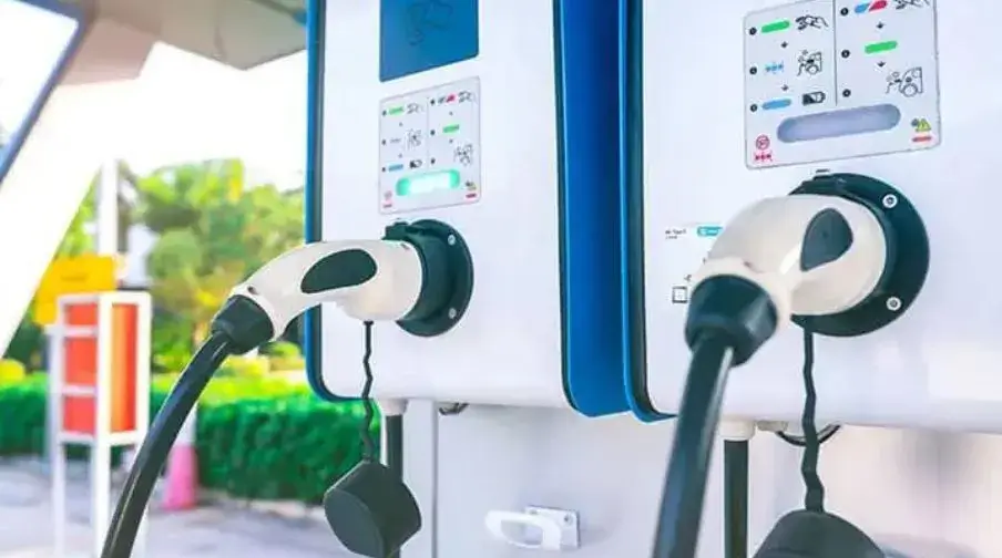 Benefits of Hiring a Professional Electric Vehicle Charging Station Contractor